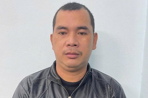 Bắt đối tượng lừa đảo dưới hình thức 'chuyển tiền trả phí'