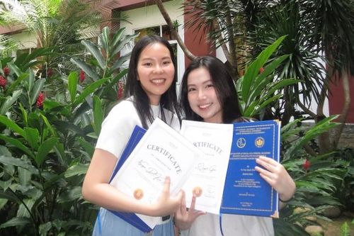 Nghiên cứu đột phá về hệ thống vận chuyển thuốc ung thư của hai nữ sinh trường ĐH Quốc tế giành giải Nhất Euréka 2024