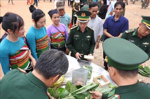 Chương trình vui xuân, đón Tết ý nghĩa cho đồng bào vùng biên giới, người nghèo