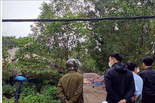 Làm rõ nguyên nhân 2 vợ chồng tử vong nghi do khí độc tại lò vôi