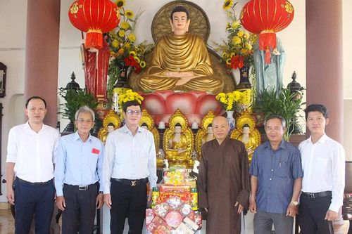 Ban Tôn giáo TP.HCM, lãnh đạo Q.12 thăm và chúc Tết Ất Tỵ đến Ban Trị sự Phật giáo quận