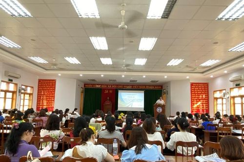 Đào tạo, tập huấn, bồi dưỡng cho nhân lực quản lý, bảo vệ và phát huy giá trị di sản văn hóa