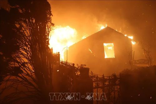 Mỹ sơ tán hơn 19.000 người do đám cháy rừng mới lan rộng ở Los Angeles