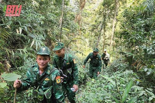Vượt khó để bảo vệ 'lá phổi xanh'
