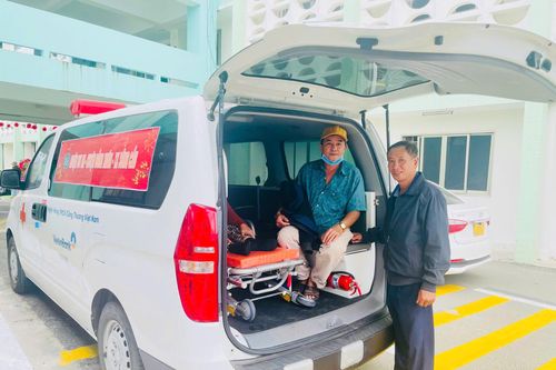 Chuyến xe '0 đồng' đưa bệnh nhân tại Phú Yên về quê ăn Tết