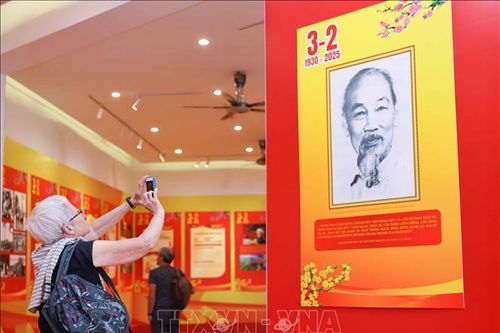 Hướng về dân - Yếu tố cốt lõi cho thành công của Đảng Cộng sản Việt Nam