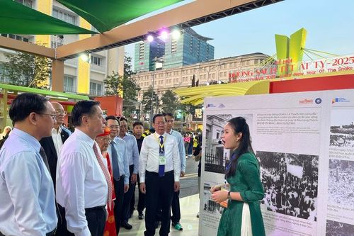 TPHCM: Khai mạc Đường sách Tết Ất Tỵ năm 2025