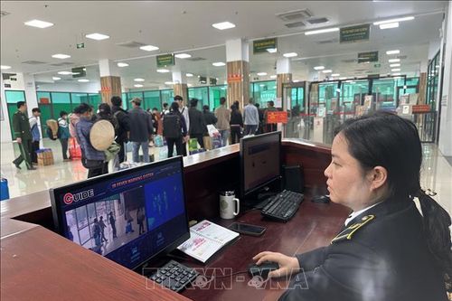 Đảm bảo hoạt động xuất nhập cảnh cho du khách trong những ngày Tết