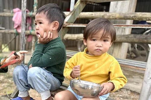 Người thầy giáo mang quân hàm xanh