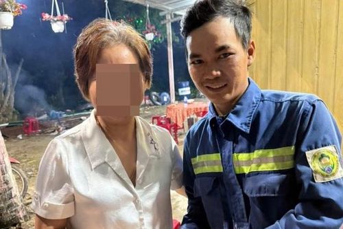 Tìm lại nhẫn kim cương trị giá hơn 1 tỷ đồng trong bãi rác
