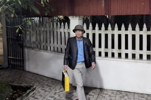 Trend 'ăn mặc trưởng thành ra mắt nhà người yêu' thịnh hành trở lại