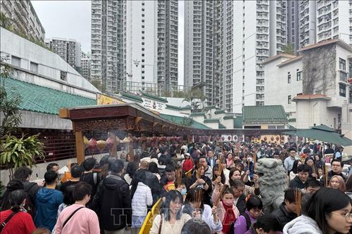 Nét đẹp lễ chùa đầu Xuân tại Hong Kong (Trung Quốc)