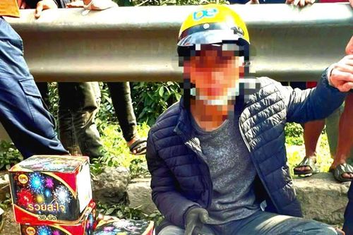 'Bể mánh' trước giao thừa