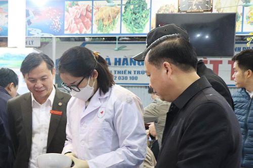 Vi phạm an toàn vệ sinh thực phẩm trong các khu lễ hội xuân bị phạt thế nào?