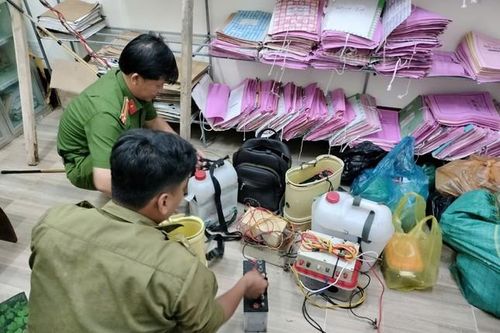 Cà Mau thưởng tiền cho người tố giác khai thác thủy sản tận diệt