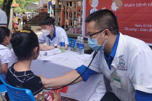 Tận tâm với bệnh nhân ung bướu