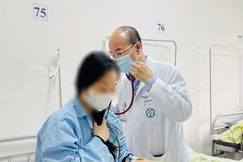 Tự điều trị thuốc Tamiflu, người phụ nữ phải nhập viện do cúm bội nhiễm