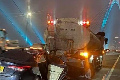 Tai nạn nghiêm trọng trên cầu Nhật Tân