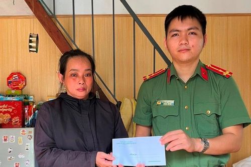 Tuổi trẻ Phòng An ninh chính trị nội bộ hỗ trợ, chia sẻ hoàn cảnh khó khăn