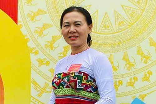 Cô hiệu trưởng hết lòng vì sự nghiệp giáo dục vùng cao
