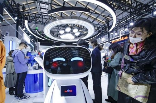 Trung Quốc sẽ mở rộng chi tiêu tài khóa, hỗ trợ toàn diện cho phát triển công nghệ