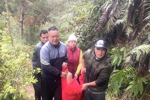 Lạng Sơn: Công an xã Mai Pha hỗ trợ tìm được công dân đi lạc mắc kẹt ở trong rừng