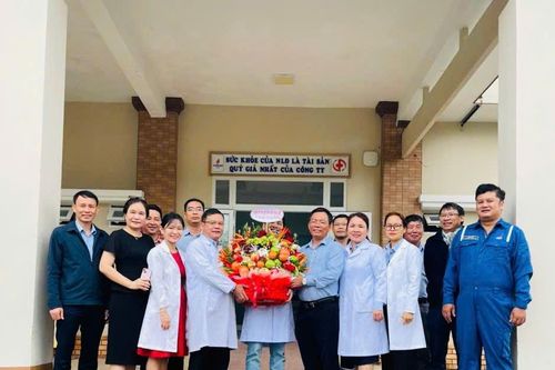 BSR tri ân các y bác sĩ Trạm y tế NMLD Dung Quất nhân kỷ niệm 70 năm Ngày Thầy thuốc Việt Nam