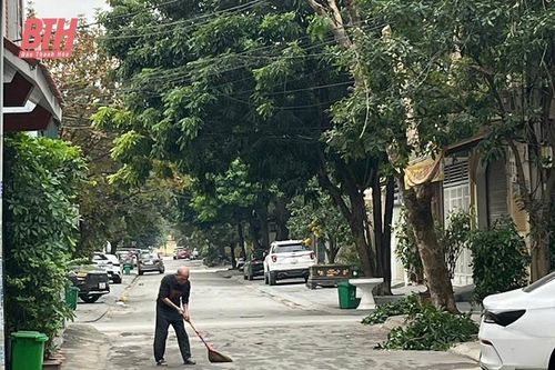 Chi hội trưởng phụ nữ tổ dân phố Phan Bội Châu tận tâm vì công việc