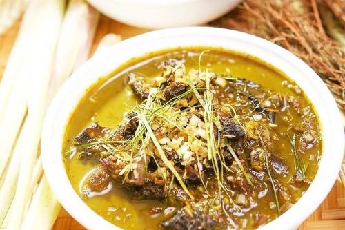 Loại đặc sản 'bốc mùi khó ngửi' nhưng cực hút khách