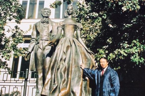 'Ta cặm cụi cả một đời viết, viết…' - Đọc cuốn sách cuối cùng của nhà văn Dương Kỳ Anh