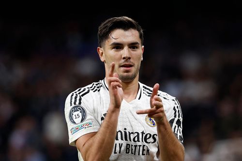 Người hùng Real thách thức HLV Simeone