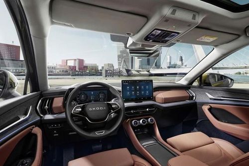 Đối thủ của Ford Everest tăng giá bán, nâng cấp trang bị tại Việt Nam