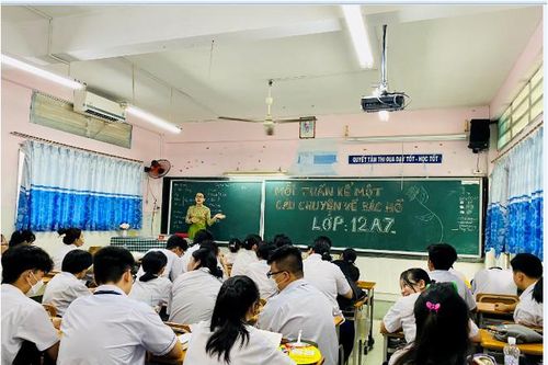 Sở GD-ĐT TPHCM khuyến cáo phụ huynh không sập bẫy 'hoàn trả học phí'