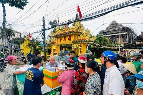 Ấm lòng bếp Phạn Duyên, hành trình ba năm vì cộng đồng
