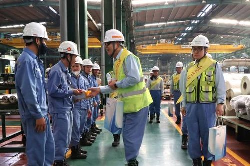 Một công ty tại Nhơn Trạch chi hơn nửa tỷ đồng 'thưởng nóng' cho nhân viên đạt '2.000 ngày không tai nạn'