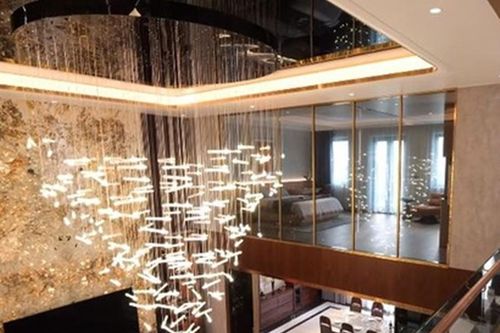Cận cảnh biệt thự 1.200m2 gây sốt của 'đại gia đồng nát'