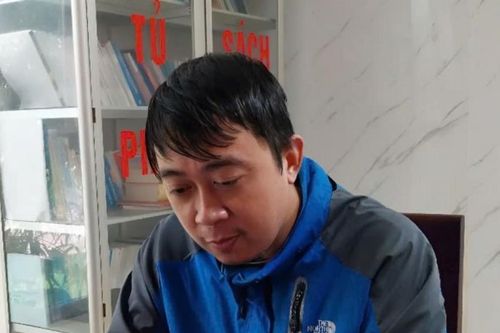 Thuê xe tự lái đi… cắm