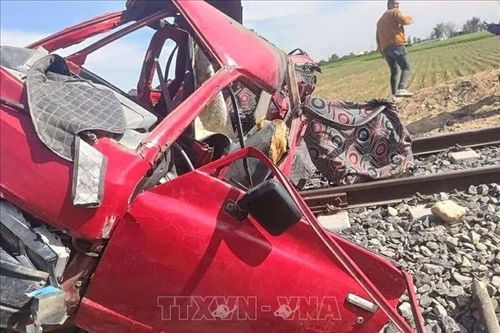 Tai nạn giữa tàu hỏa và xe buýt ở Ai Cập, ít nhất 10 người thiệt mạng