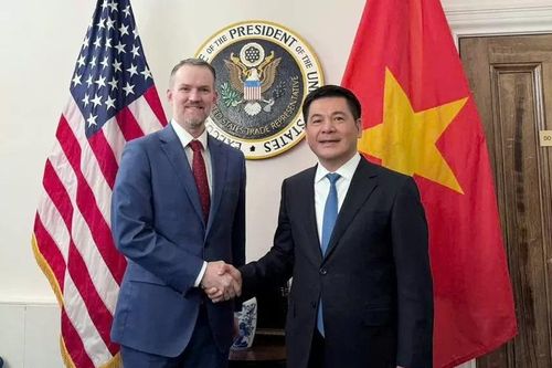Đặc phái viên Thủ tướng Chính phủ, Bộ trưởng Nguyễn Hồng Diên làm việc với Trưởng Đại diện Thương mại Hoa Kỳ