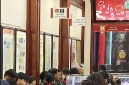 Người mua vàng tuần qua lãi thế nào?