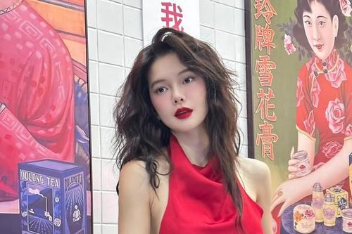 Yên Đan 'lột xác' gợi cảm sau chia tay bạn trai
