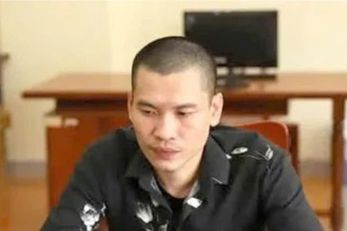 Bị can bị truy nã từ Campuchia về đầu thú