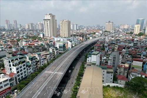 Cảnh báo rủi ro 'đu đỉnh' trong những cơn 'sốt đất'