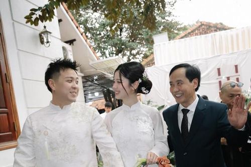 Hàn Hằng chính thức công khai ảnh đám hỏi nét căng với Huyme