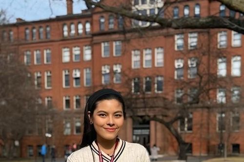 Á hậu Phương Thảo nói gì khi bị tố mập mờ chuyện học Harvard?