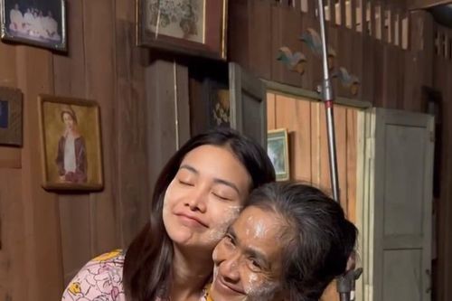 Nữ diễn viên nổi tiếng qua đời, loạt nghệ sĩ gửi lời chia buồn