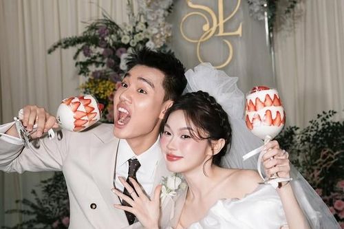 TikToker Ly Phạm rạng rỡ trong lễ cưới cùng chồng phi công
