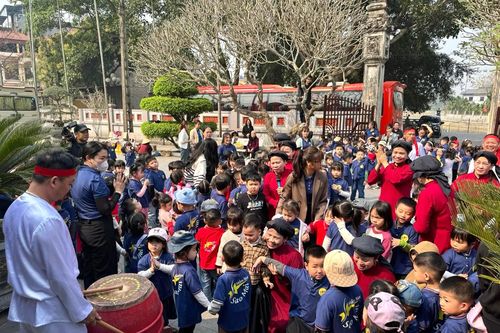 Giáo dục lịch sử cho trẻ từ những trải nghiệm thực tế