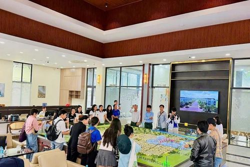 Bất động sản 'ấm' dần, môi giới phía Nam ồ ạt mở sàn giao dịch đón 'sóng'