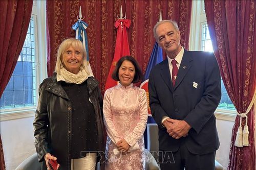Người Việt tại Argentina hướng về cội nguồn, đất nước nhân ngày Giỗ Tổ Hùng Vương